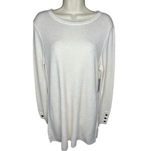 ZoZo
Milk White Pullover Long Sleeve NWT Size Medium